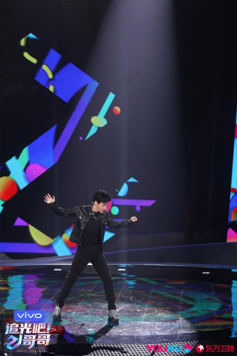 爭議聲中的《追光吧！哥哥》，想展現怎樣的男性形象？