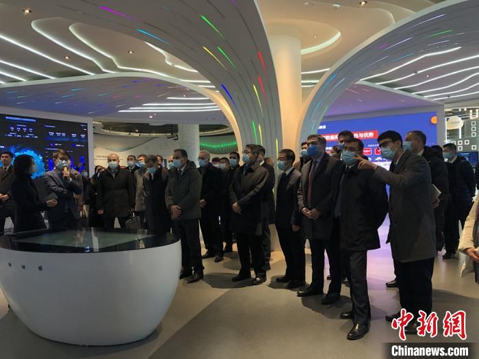 駐華大使在“轉折之城”遵義探尋中國脫貧“秘訣”