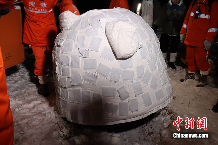 不能凍到！嫦娥五號返回艙穿了兩層棉衣還貼滿了暖寶寶