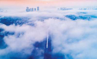 中國高鐵強勁奔跑_頭髮保養品